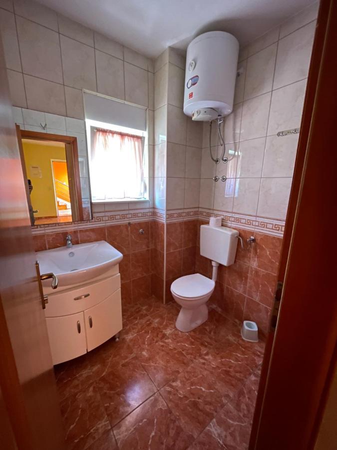 Apartman Jukic Hotel Marina Ngoại thất bức ảnh