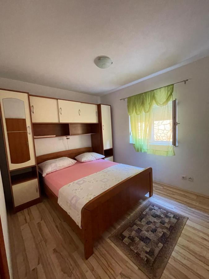 Apartman Jukic Hotel Marina Ngoại thất bức ảnh