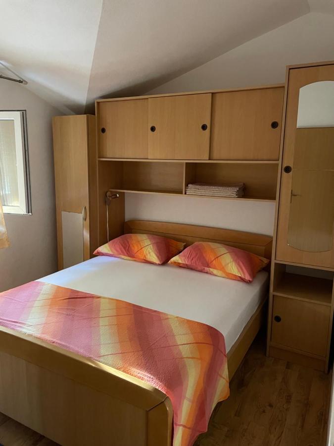 Apartman Jukic Hotel Marina Ngoại thất bức ảnh