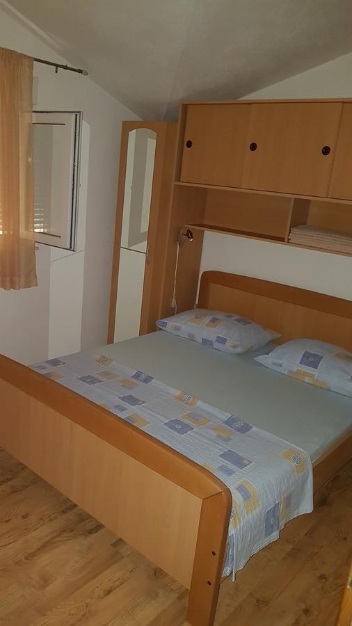 Apartman Jukic Hotel Marina Ngoại thất bức ảnh